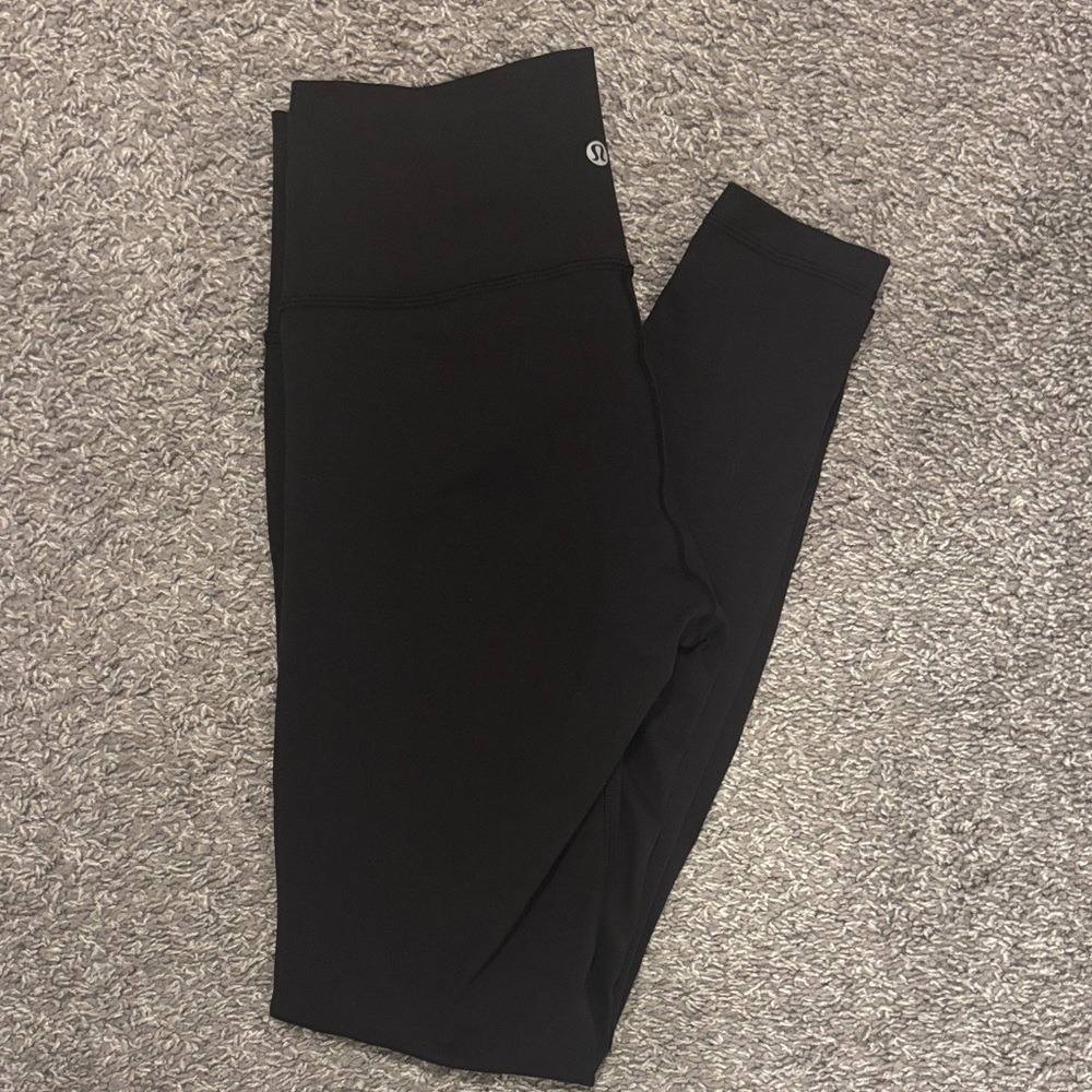 Lululemon Detroit Leggings - size 8